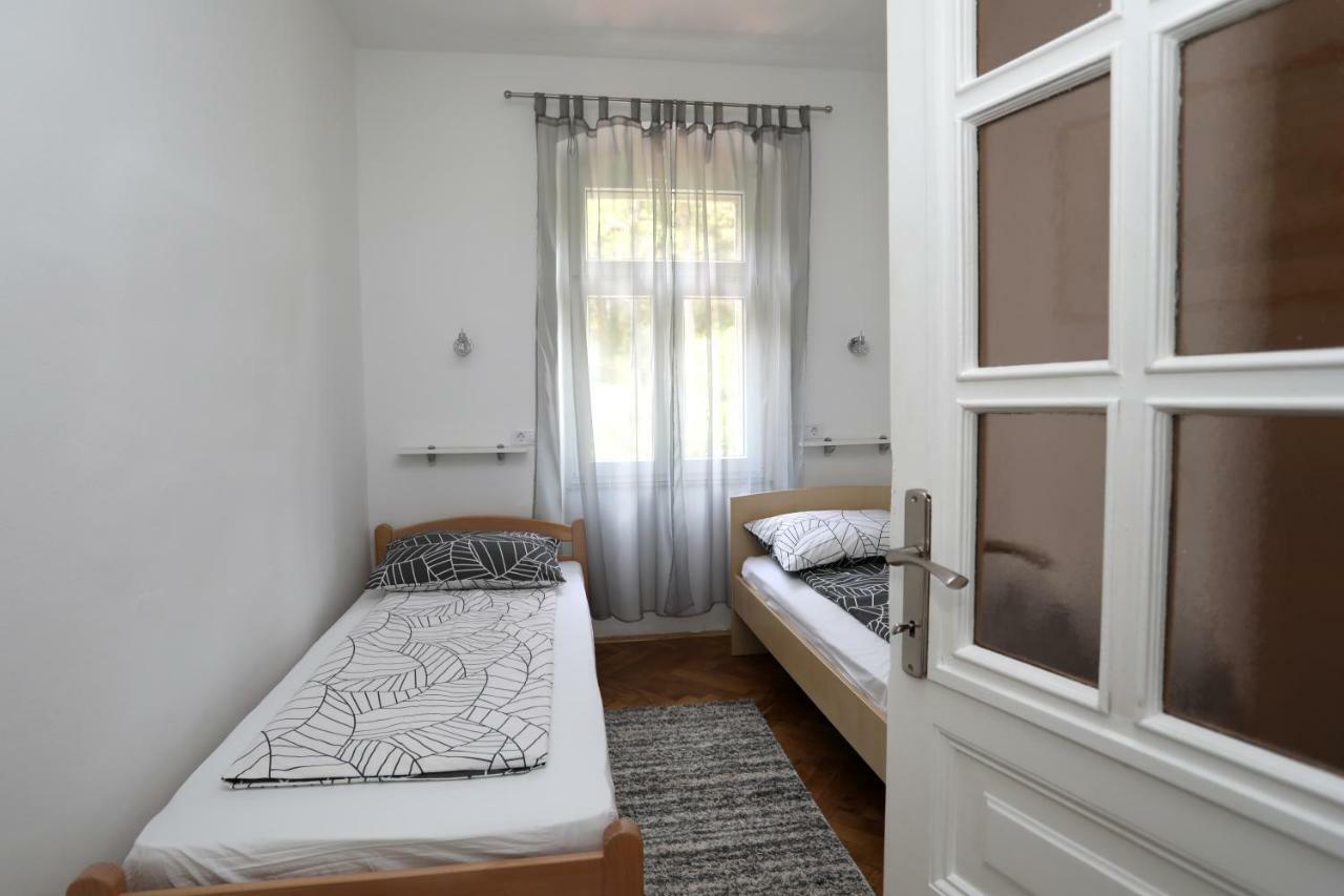 Appartement Apartman Cinkopan à Pula Extérieur photo