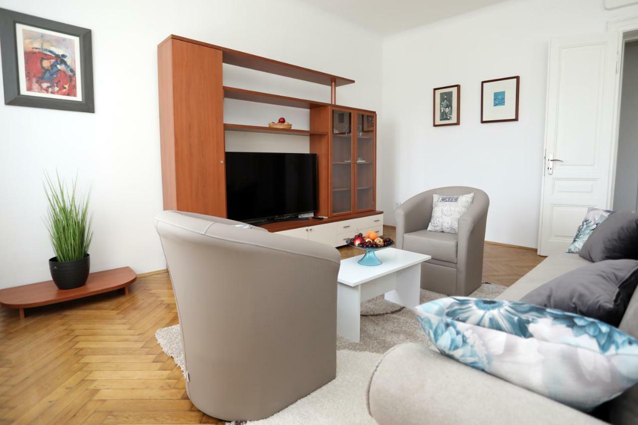 Apartman Cinkopan Pula Extérieur photo